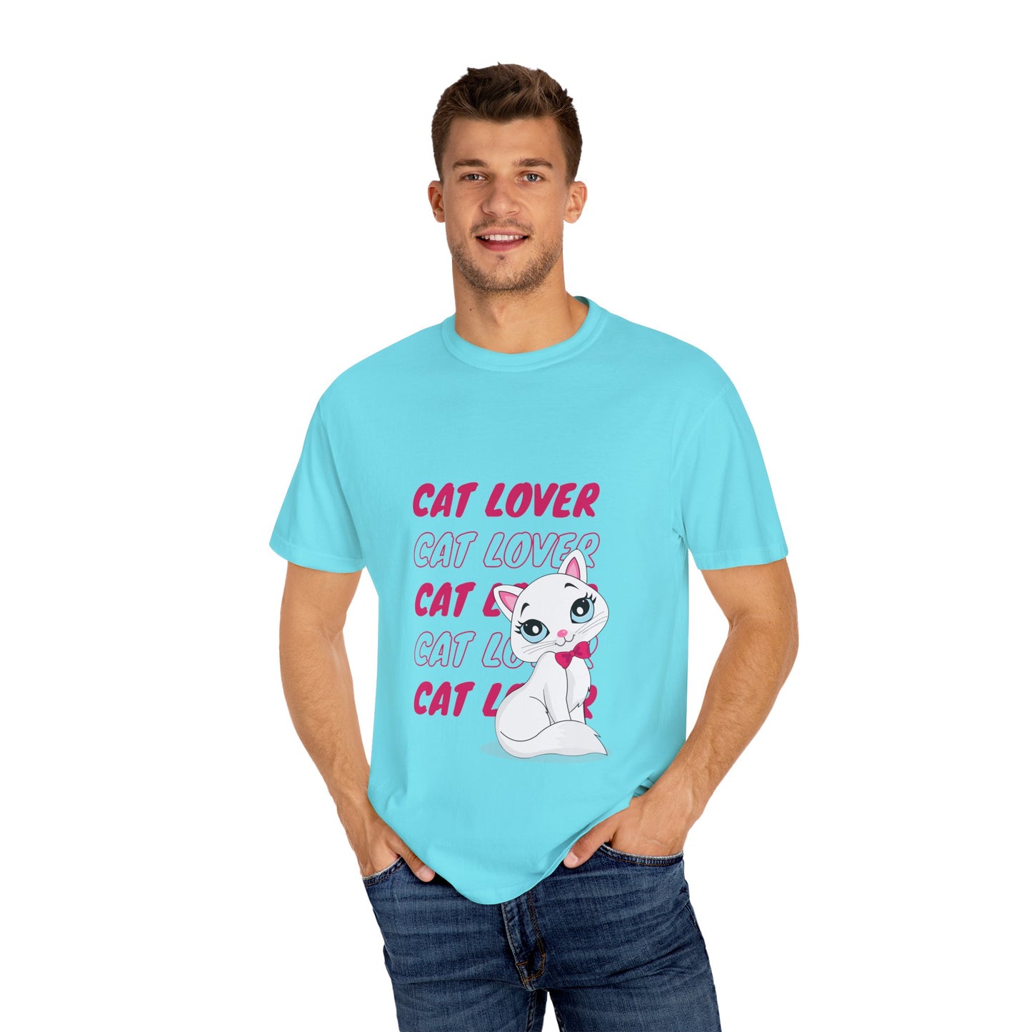 Cute Cat Lover T-Shirt - Perfect Gift for Cat Enthusiasts