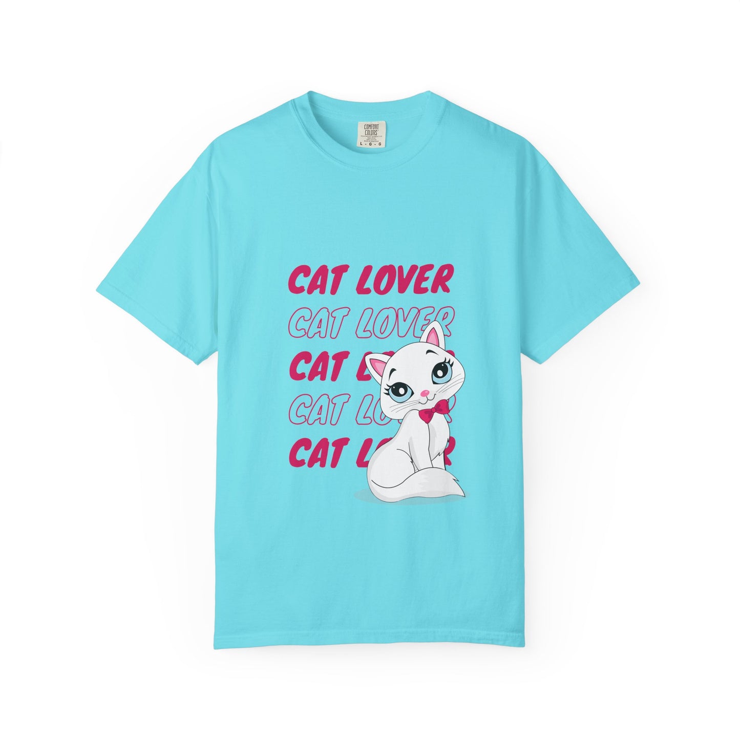 Cute Cat Lover T-Shirt - Perfect Gift for Cat Enthusiasts