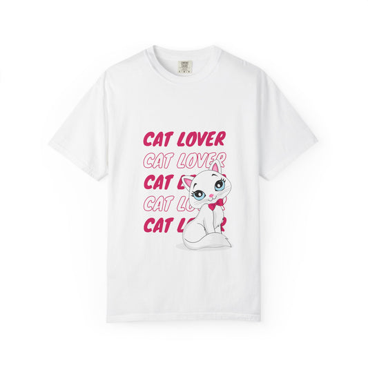 Cute Cat Lover T-Shirt - Perfect Gift for Cat Enthusiasts
