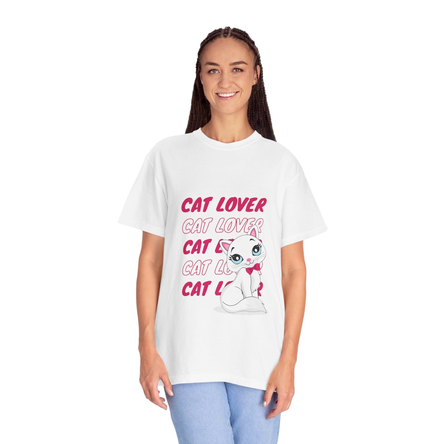 Cute Cat Lover T-Shirt - Perfect Gift for Cat Enthusiasts