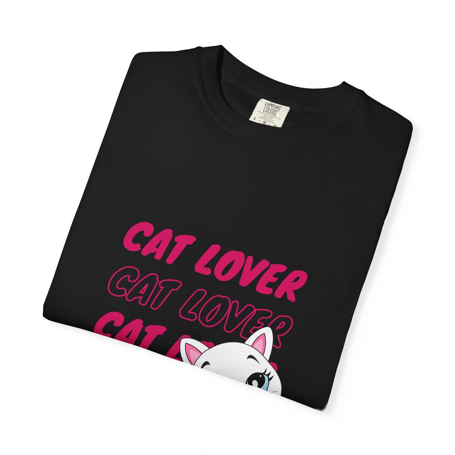Cute Cat Lover T-Shirt - Perfect Gift for Cat Enthusiasts